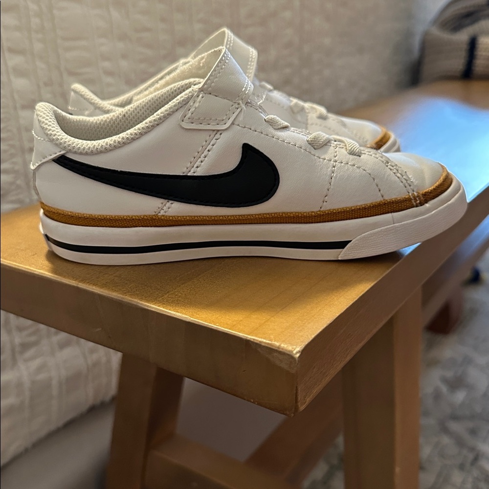 Nike toddler court legacy sneaker